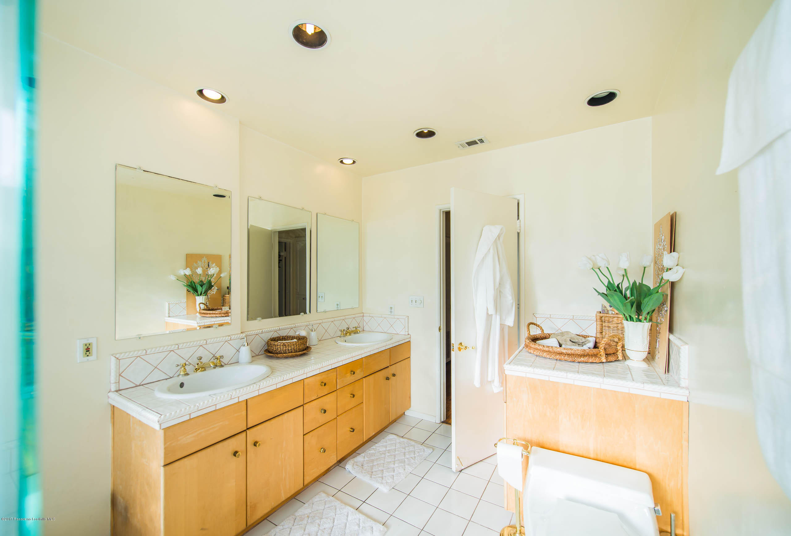 907 Bethany Road Burbank, CA 91504 - Photo 25 of 49 RSU_2505
