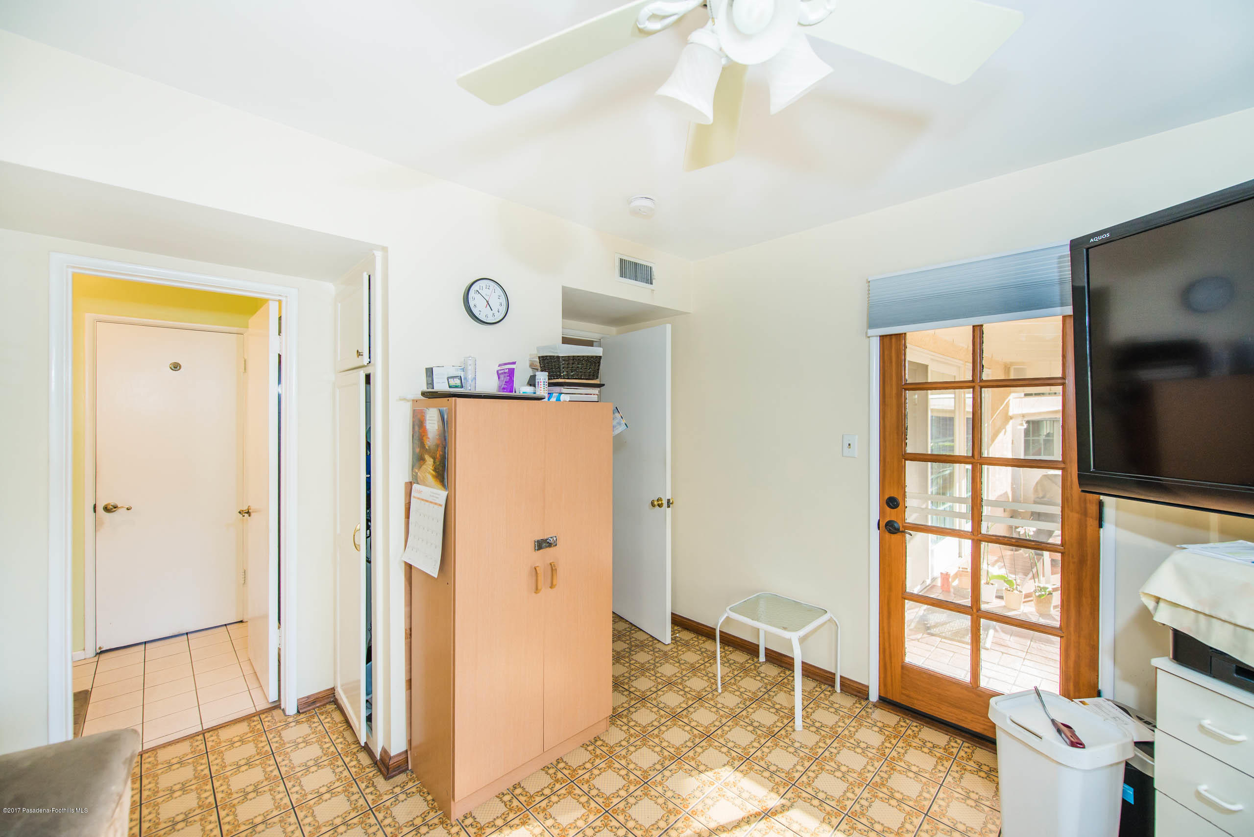 907 Bethany Road Burbank, CA 91504 - Photo 28 of 49 RSU_2516