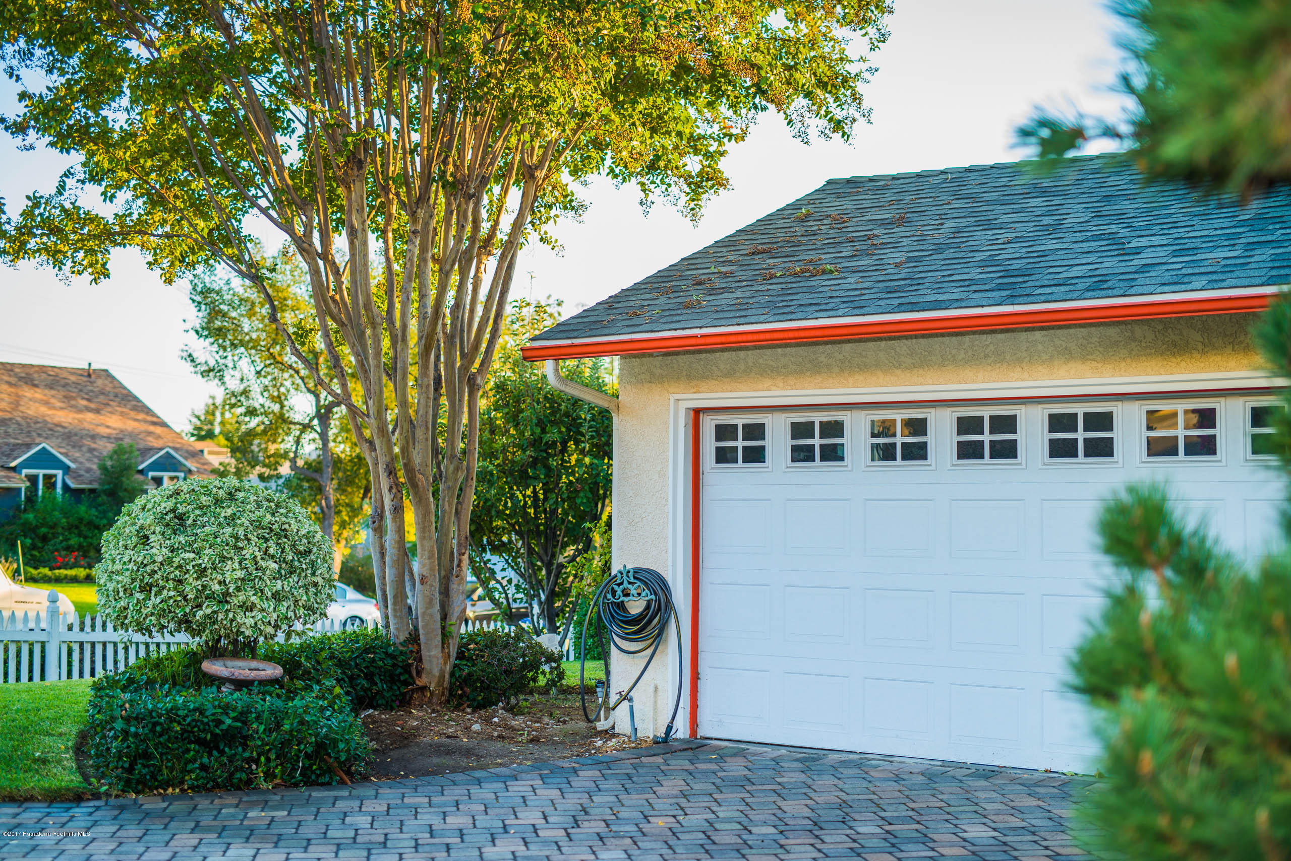 907 Bethany Road Burbank, CA 91504 - Photo 4 of 49 RSU_2584