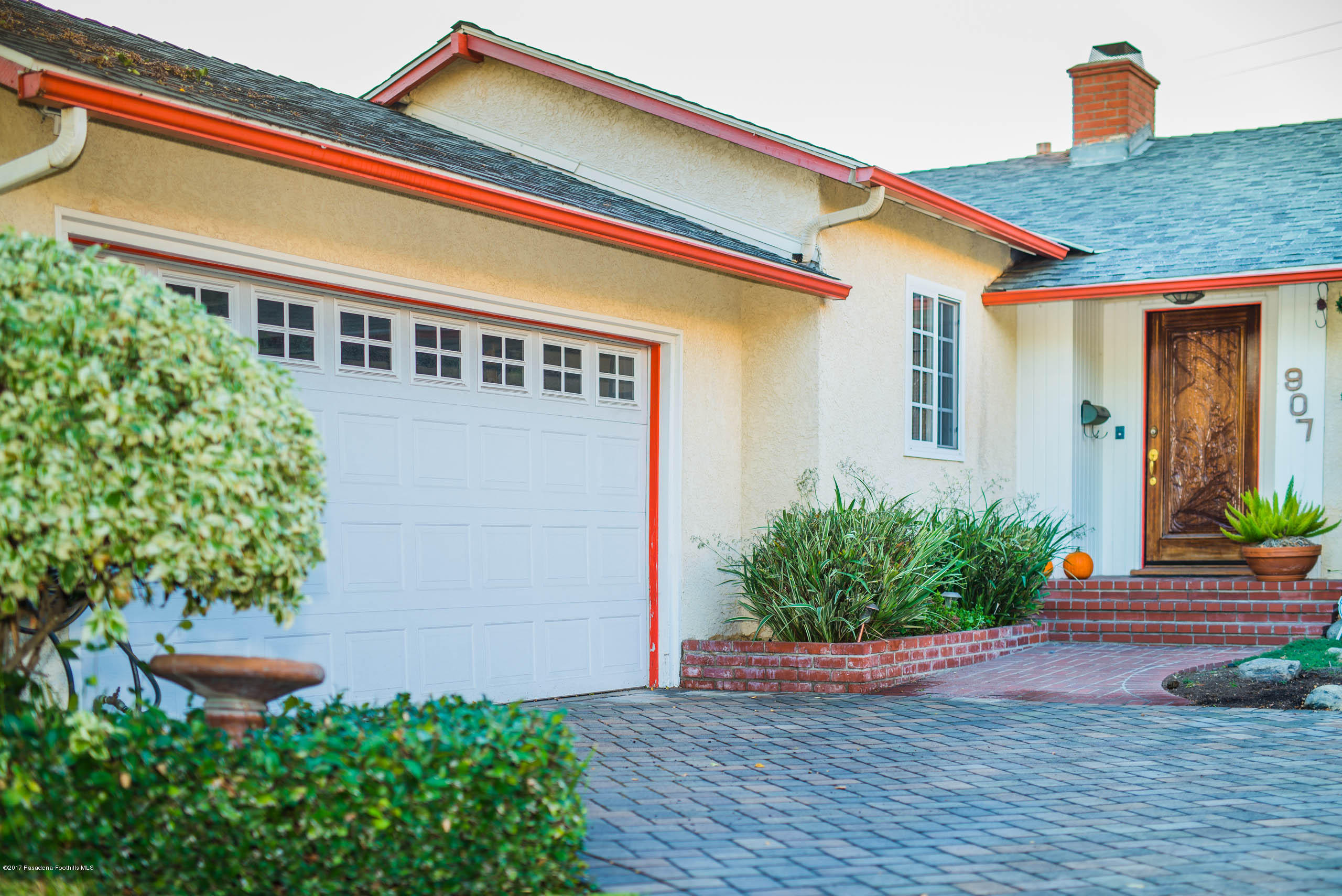 907 Bethany Road Burbank, CA 91504 - Photo 5 of 49 RSU_2586