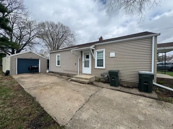 $104,900 | 1212 East 15th Street, Sterling, IL 61081