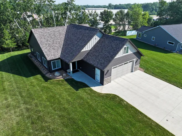 $529,000 | 250 Rodeo Road, Alexandria, MN 56308