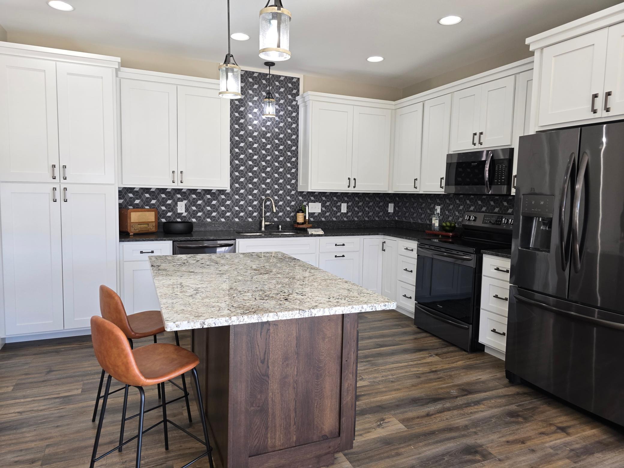 250 Rodeo Road Alexandria, MN 56308 - Photo 3 of 44