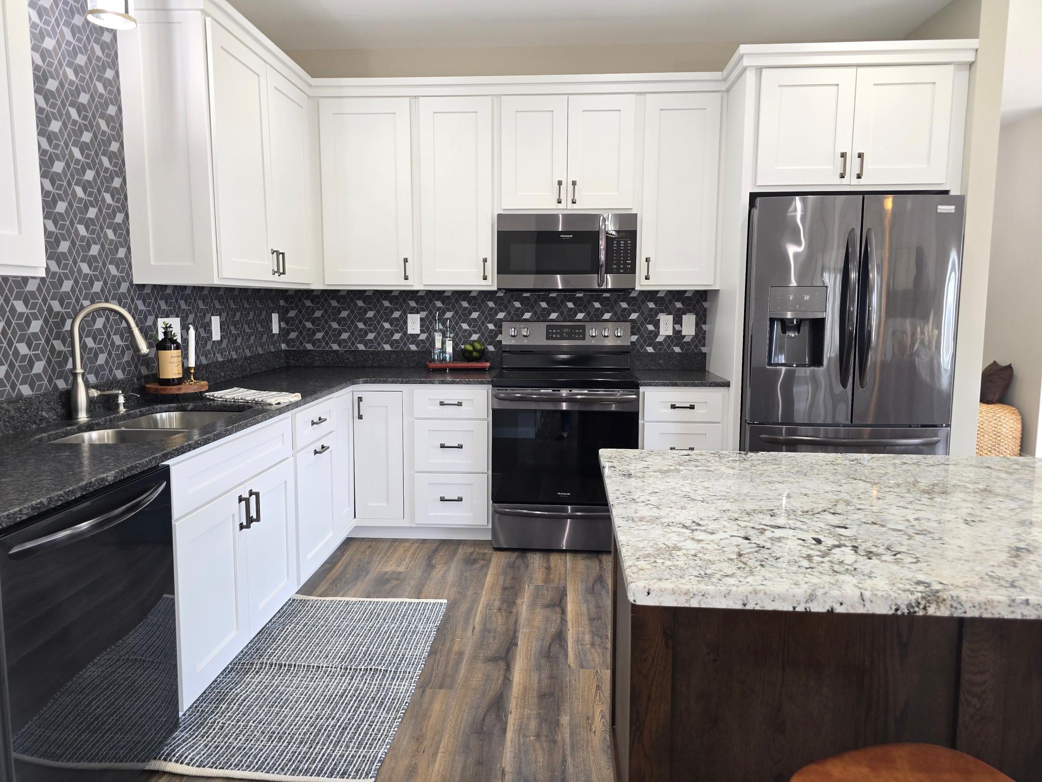 250 Rodeo Road Alexandria, MN 56308 - Photo 4 of 44