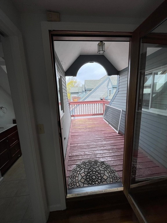 43 Merrymount Road, Unit 7 Quincy, MA 02169 - Photo 8 of 21 a view of entryway
