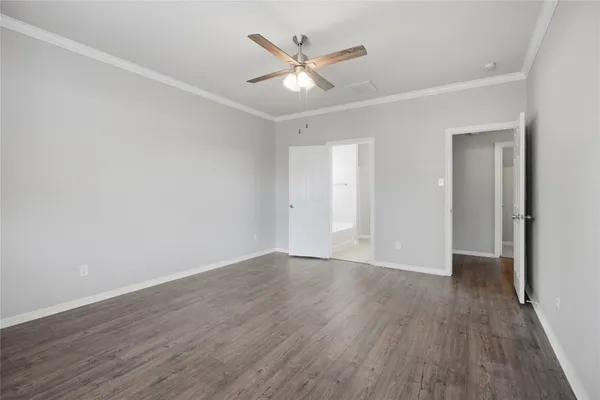 $2,700 | 422 Abbey Lane, League City, TX 77573