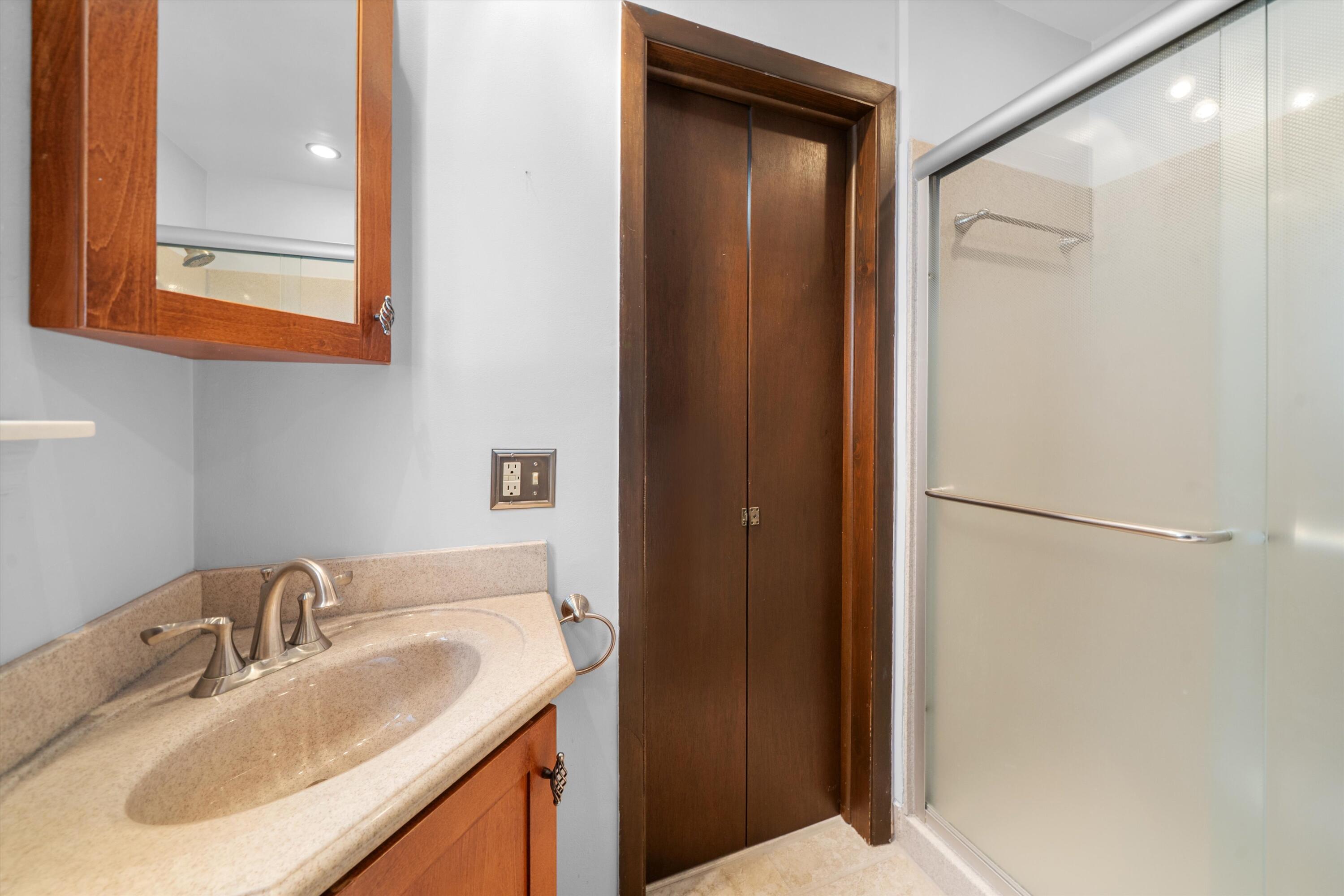 36753 Greenbush Road Wayne, MI 48184 - Photo 18 of 54 18-DSC09835