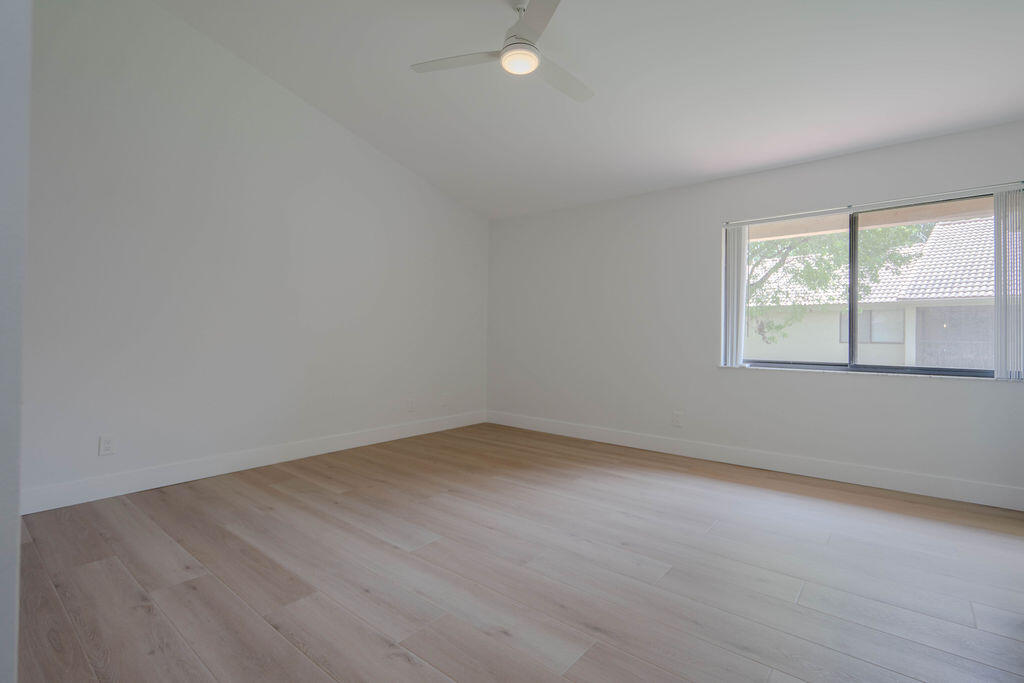 5710 Coach House Circle, Unit G Boca Raton, FL 33486 - Photo 13 of 24 DSC08408