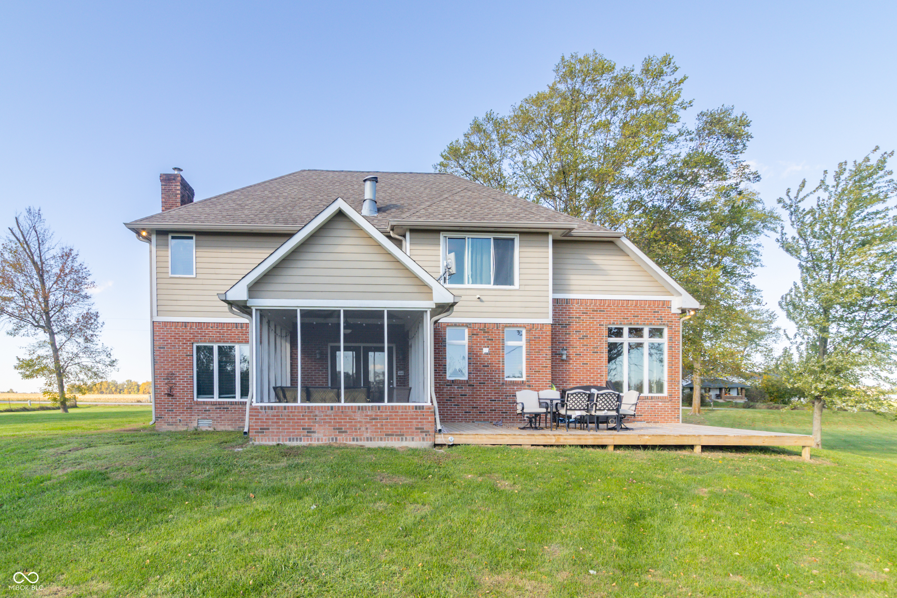 10686 North Division Road Fountaintown, IN 46130 - Photo 3 of 49