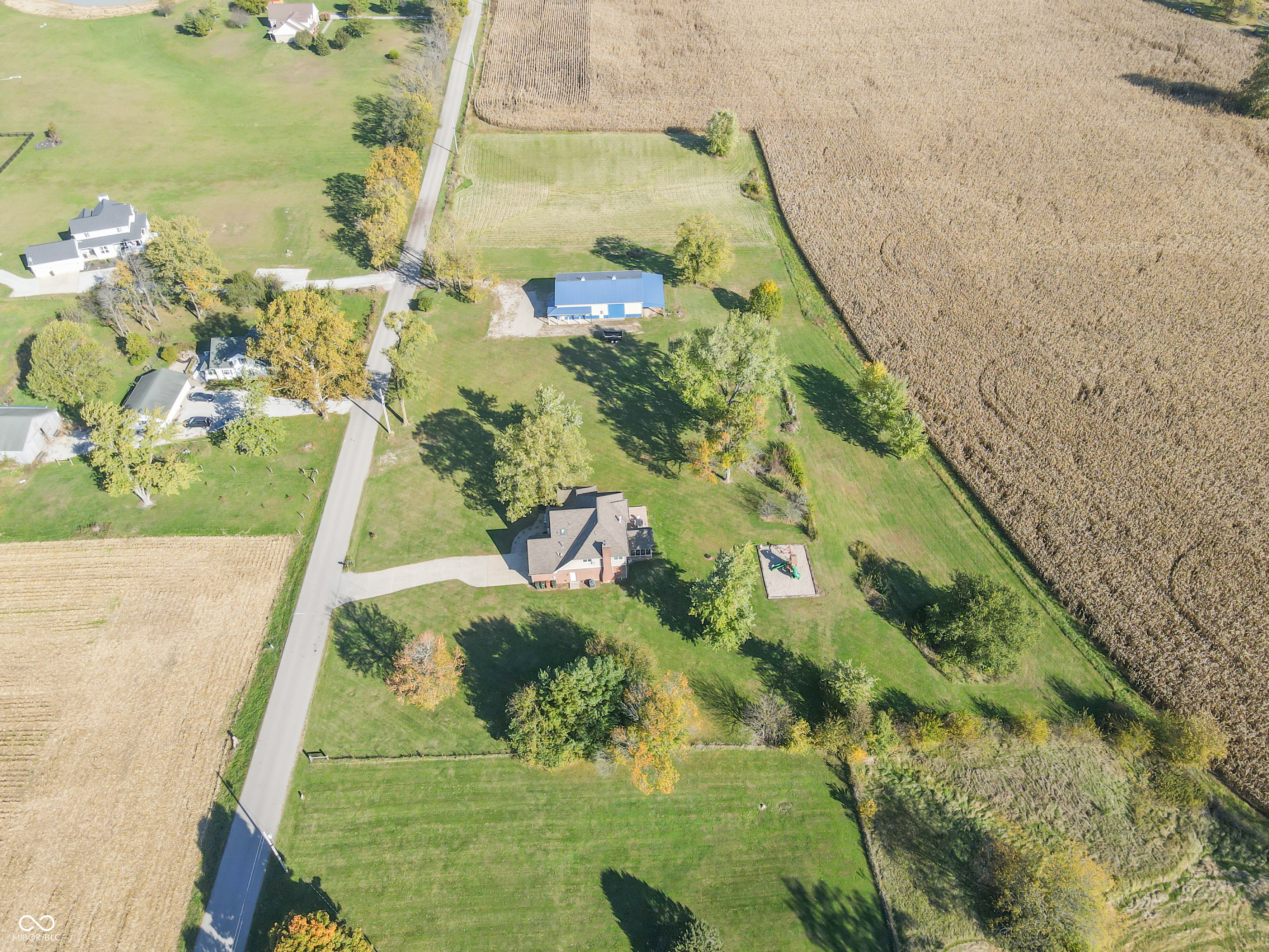 10686 North Division Road Fountaintown, IN 46130 - Photo 40 of 49