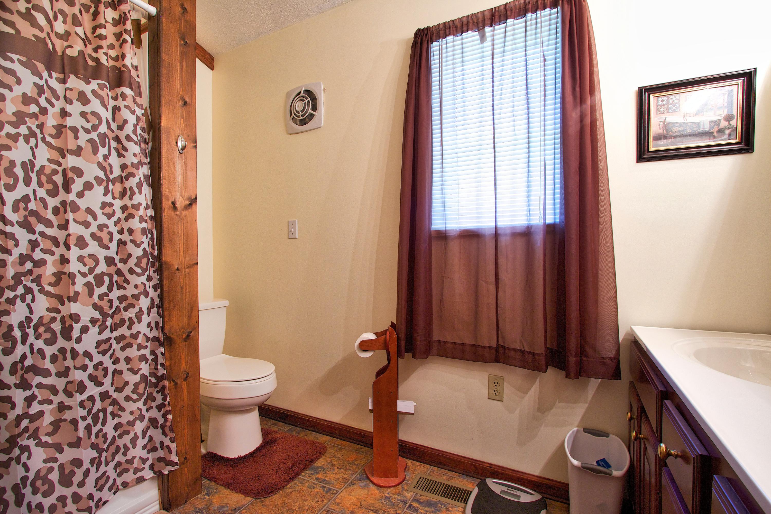 5939 Roanoke Road Shawsville, VA 24162 - Photo 17 of 24 5939 Roanoke Road 3323