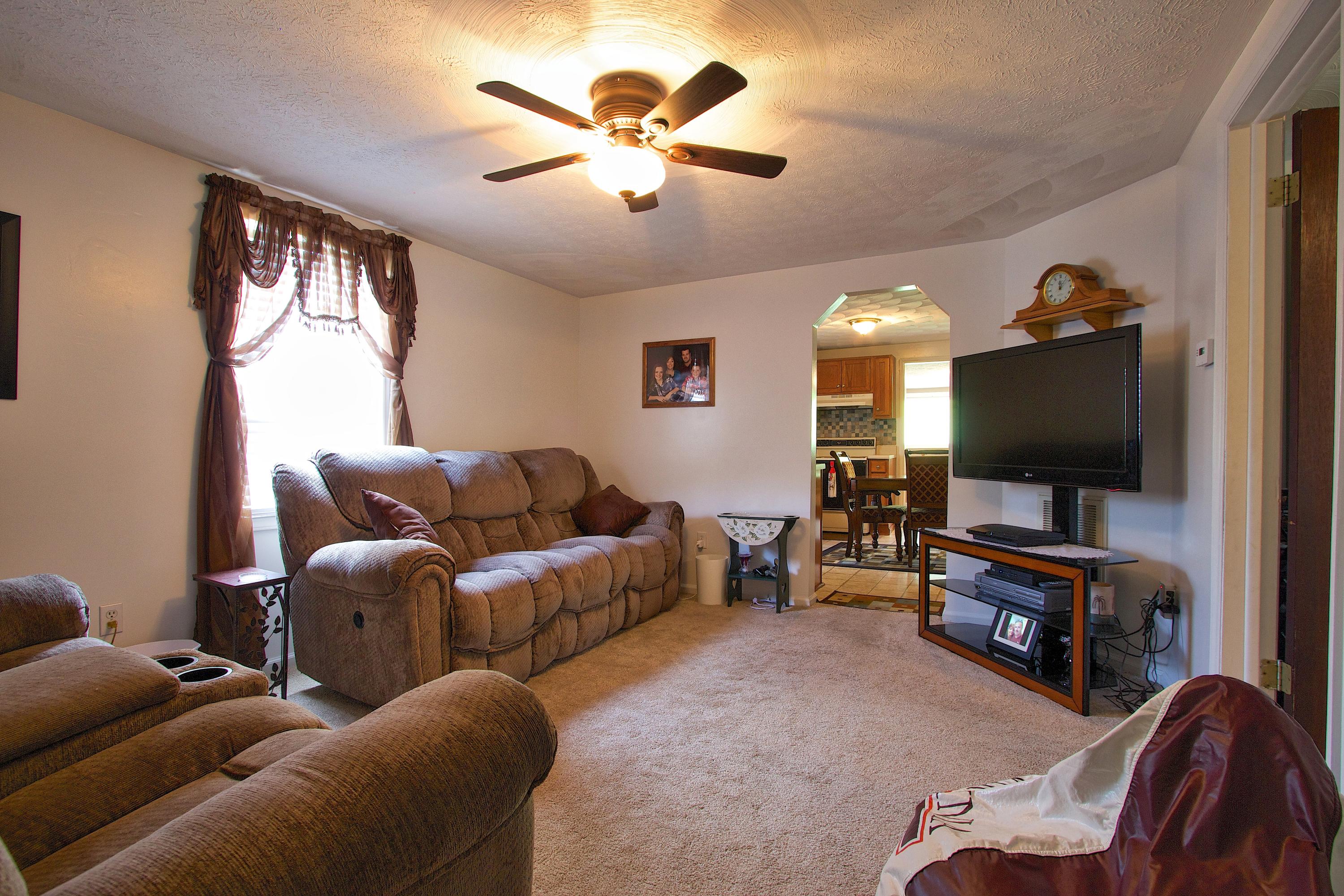 5939 Roanoke Road Shawsville, VA 24162 - Photo 20 of 24 5939 Roanoke Road 3326