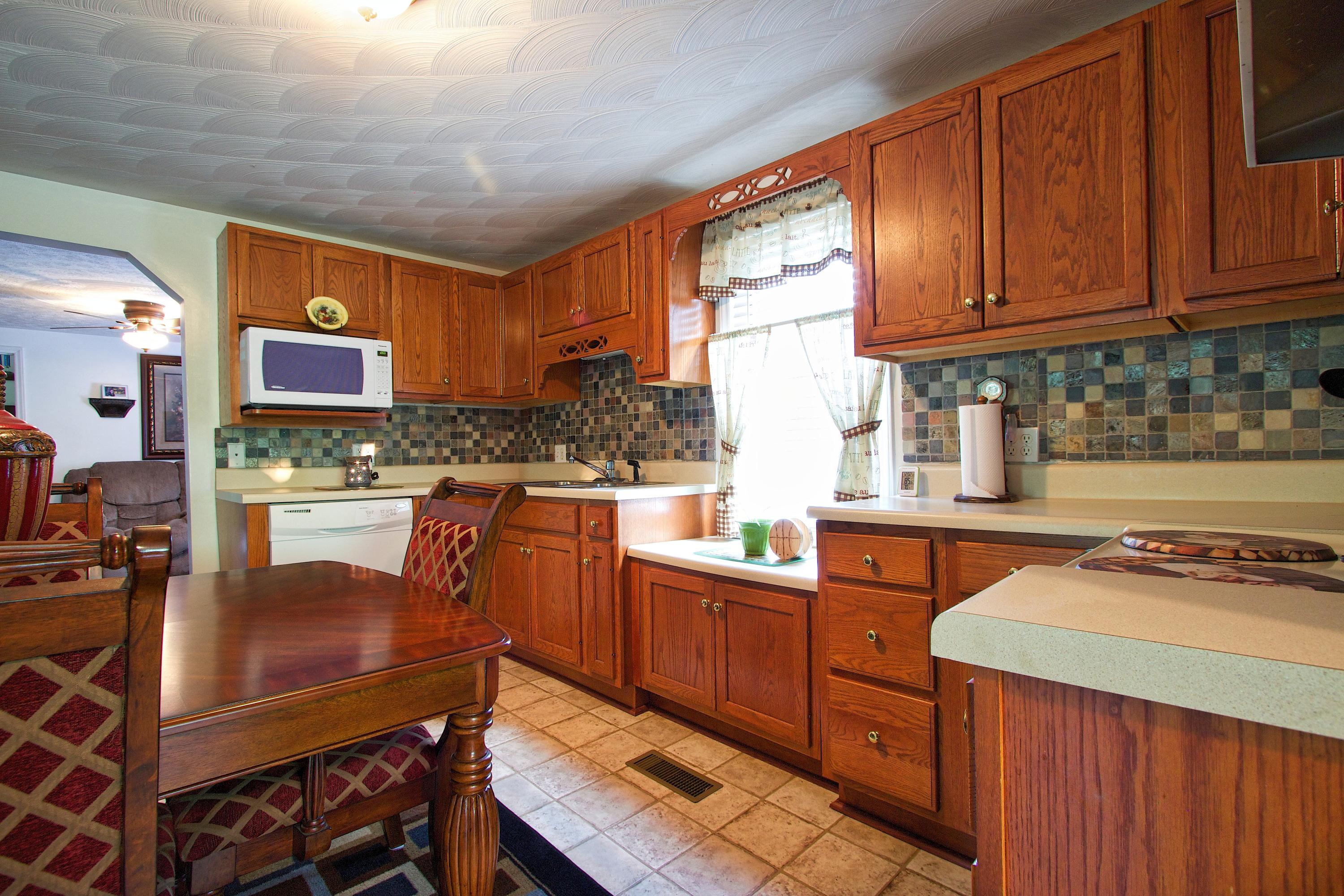 5939 Roanoke Road Shawsville, VA 24162 - Photo 7 of 24 5939 Roanoke Road 3313