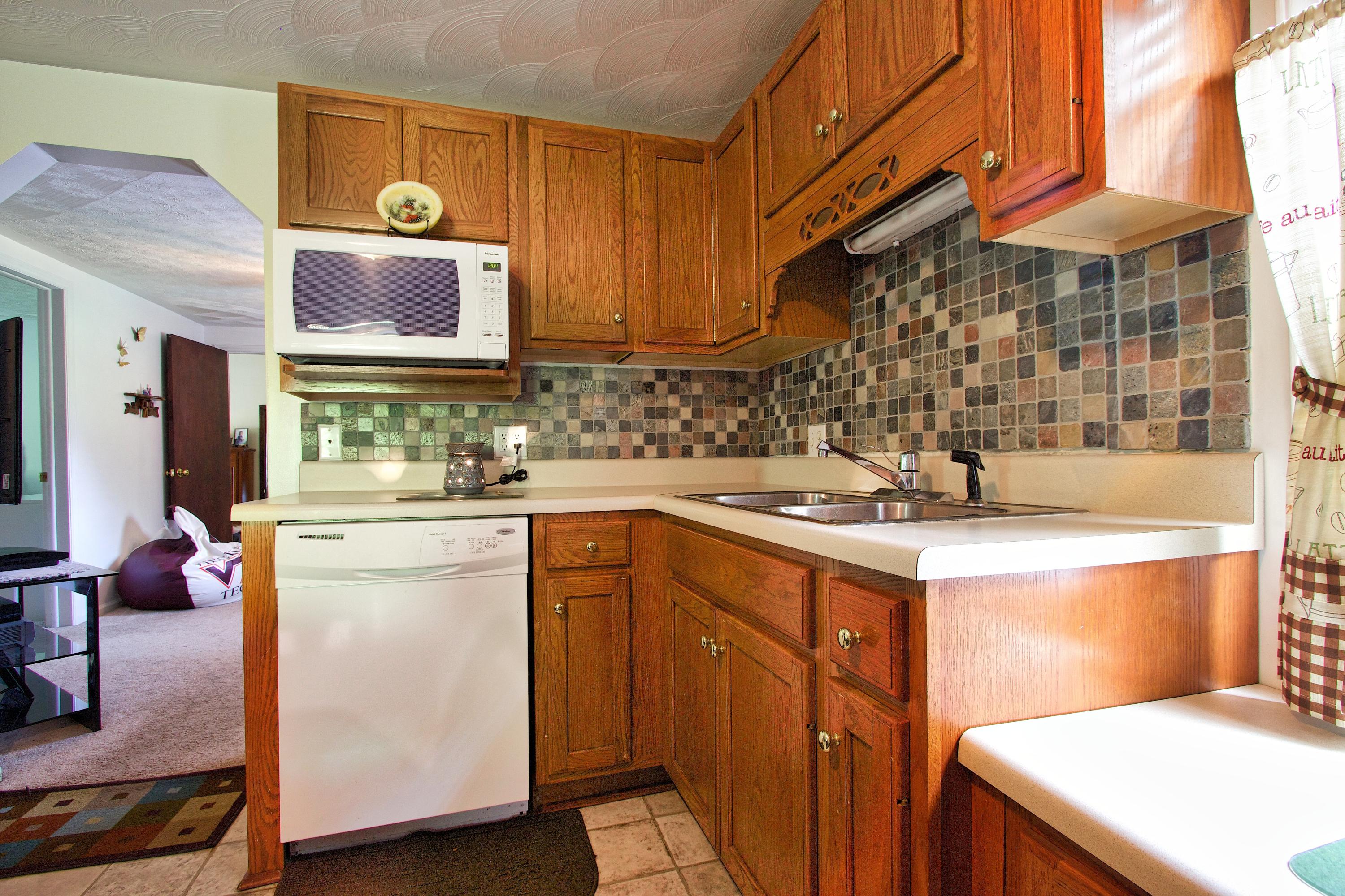 5939 Roanoke Road Shawsville, VA 24162 - Photo 8 of 24 5939 Roanoke Road 3314