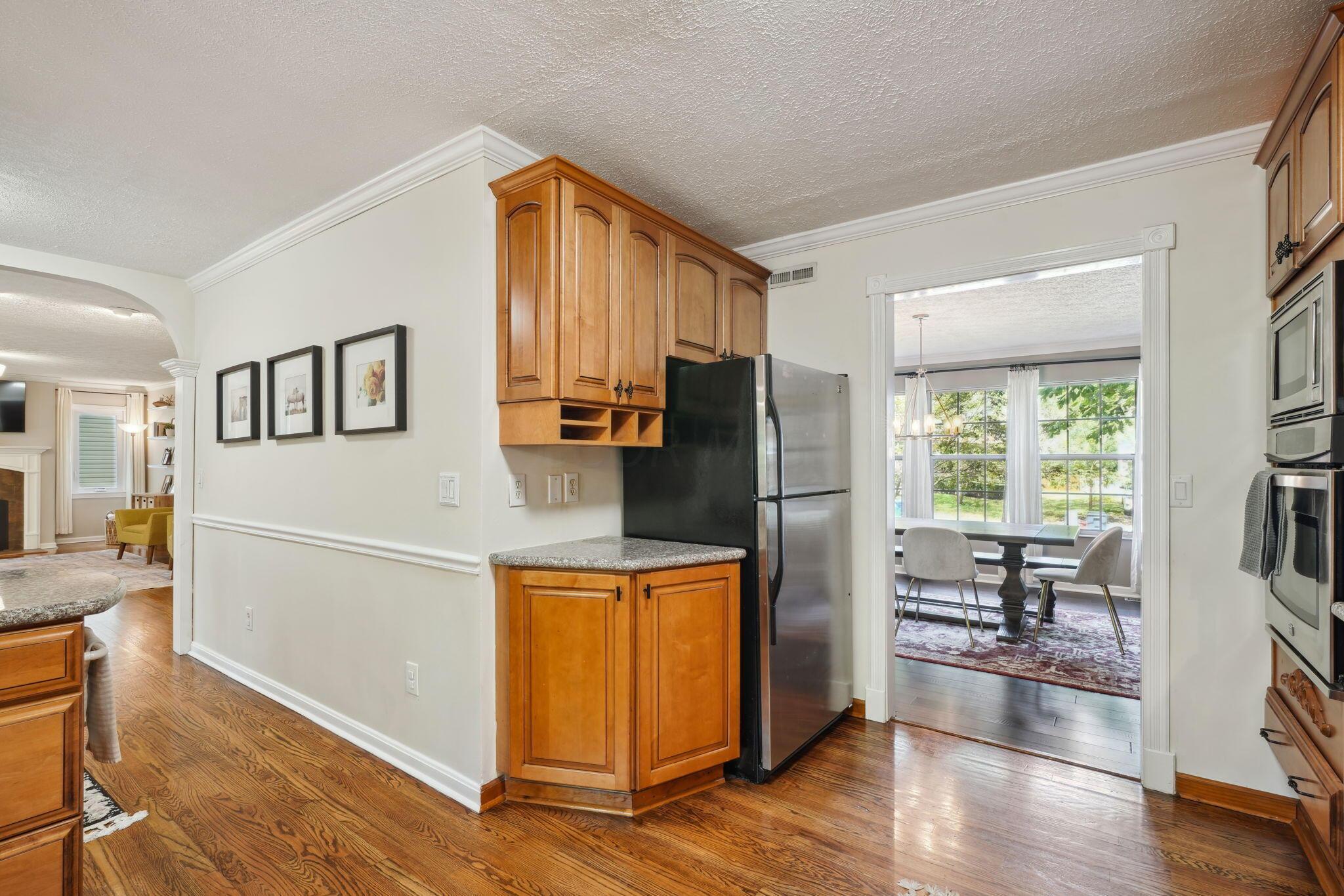822 Lindenhaven Road Columbus, OH 43230 - Photo 18 of 58 Kitchen