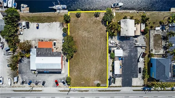 $999,949 | 17721 San Carlos Boulevard, Fort Myers Beach, FL 33931