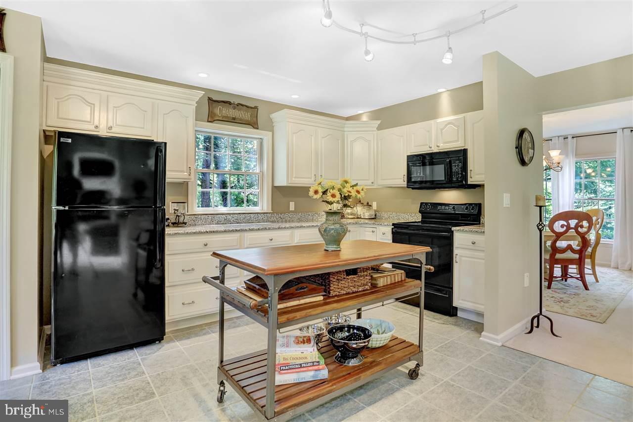 217 Richland Road Carlisle, PA 17015 - Photo 3 of 25 Gallery Image 3