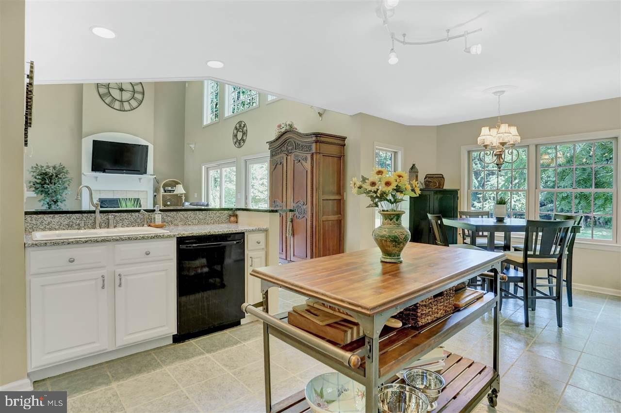217 Richland Road Carlisle, PA 17015 - Photo 4 of 25 Gallery Image 4