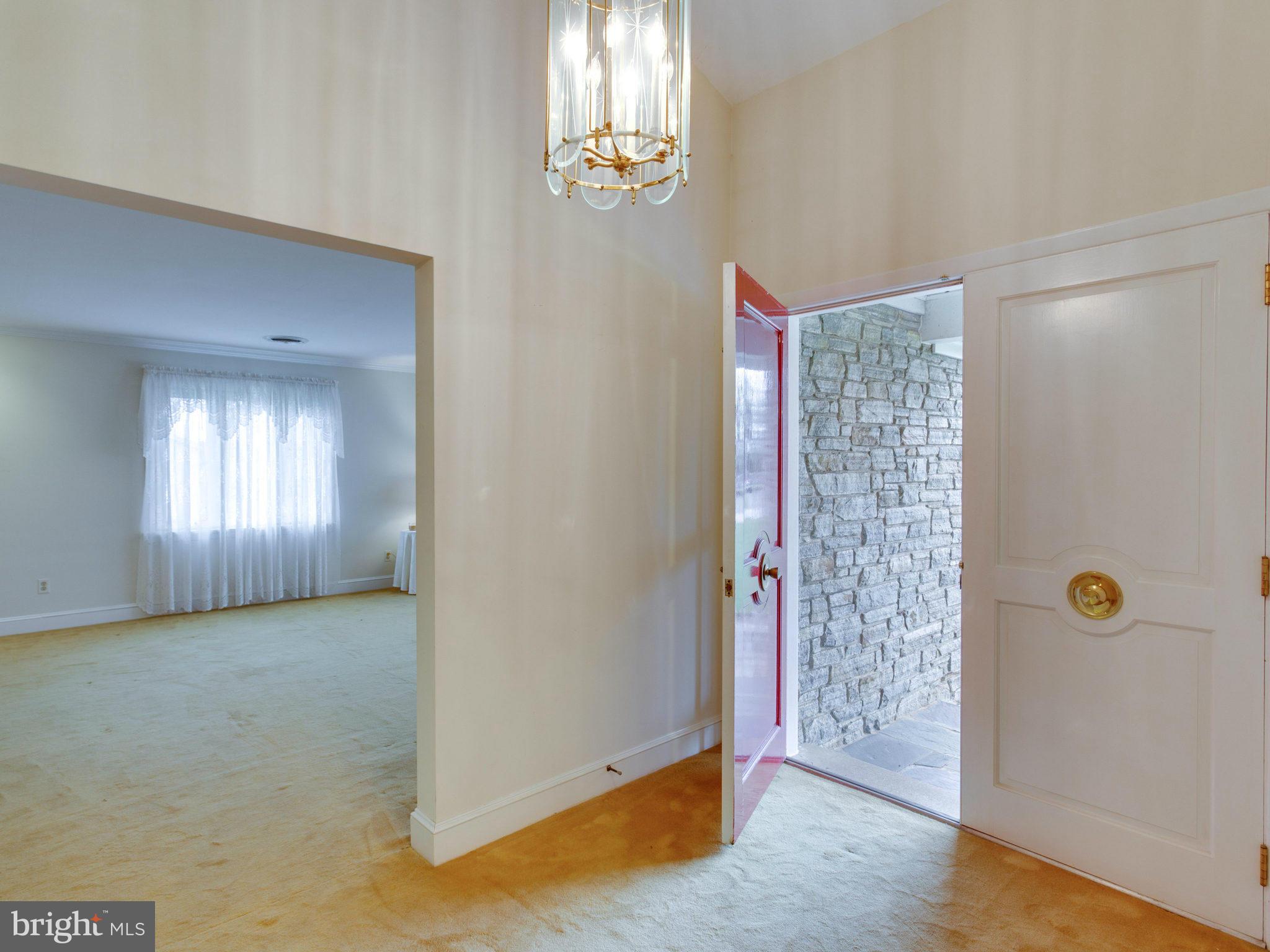 416 North Houcksville Road Hampstead, MD 21074 - Photo 4 of 30 Entry Foyer