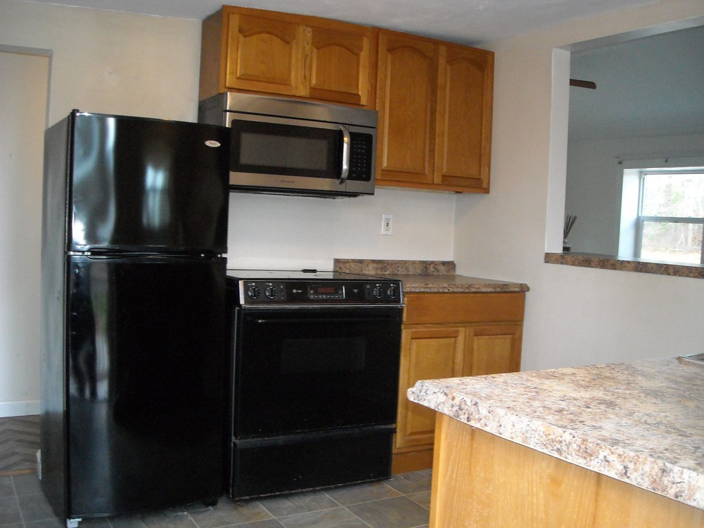 78-80 Glen Charlie Road Wareham, MA 02538 - Photo 5 of 11 Gallery Image 5