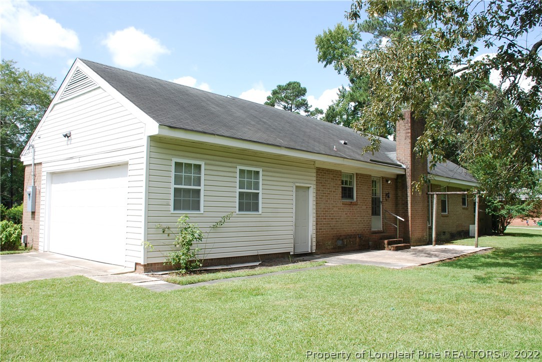 206 Castle Road Lumberton, NC 28358 - Photo 3 of 17 Gallery Image 3