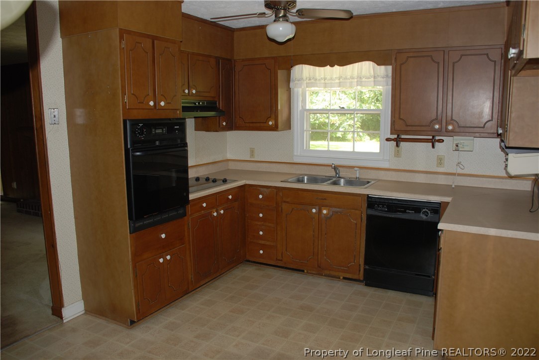 206 Castle Road Lumberton, NC 28358 - Photo 7 of 17 Gallery Image 7