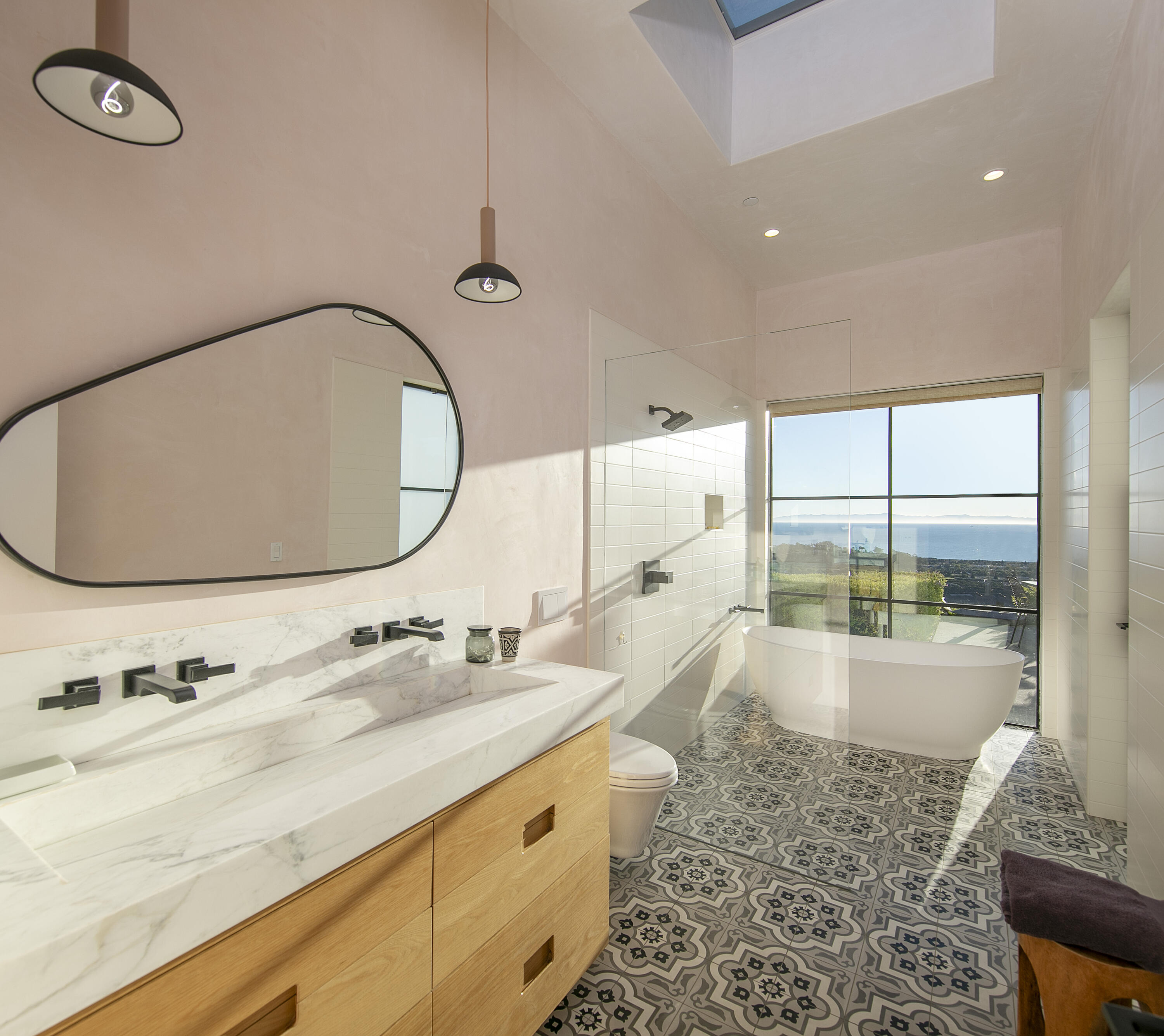 7373 Shepard Mesa Road Carpinteria, CA 93013 - Photo 13 of 25 Bathroom 2