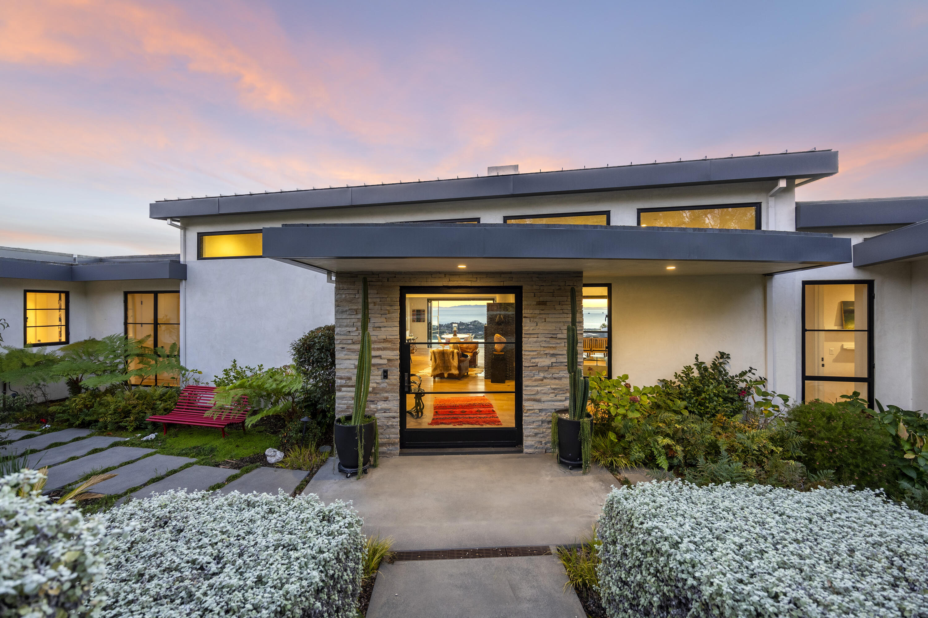 7373 Shepard Mesa Road Carpinteria, CA 93013 - Photo 5 of 25 Front Entrance