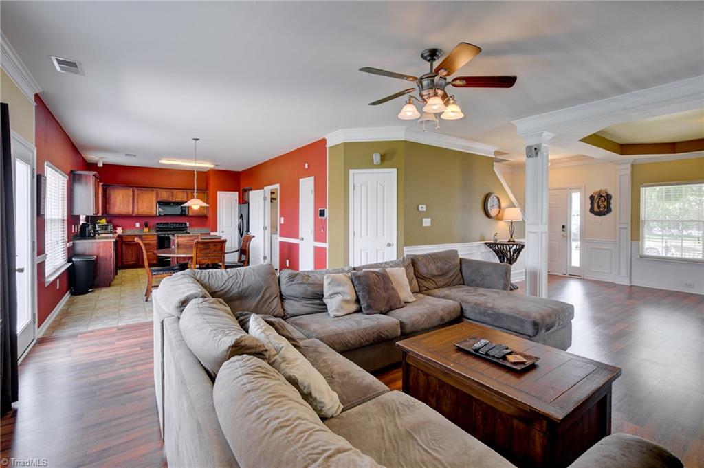 830 Hedgepath Terrace High Point, NC 27265 - Photo 5 of 30 Gallery Image 5