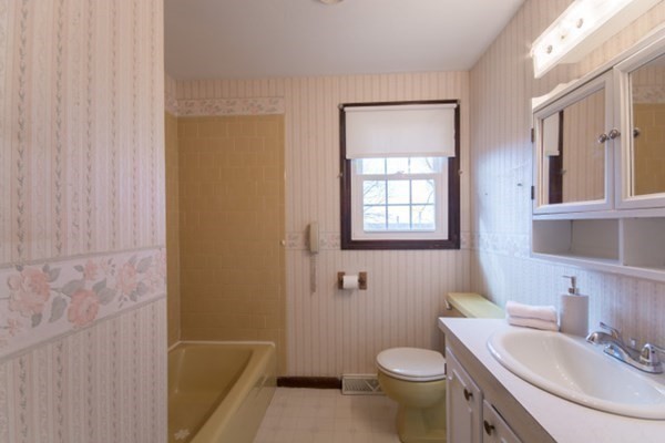 320 Quincy Street Fall River, MA 02720 - Photo 12 of 21 a bathroom with a sink toilet and shower