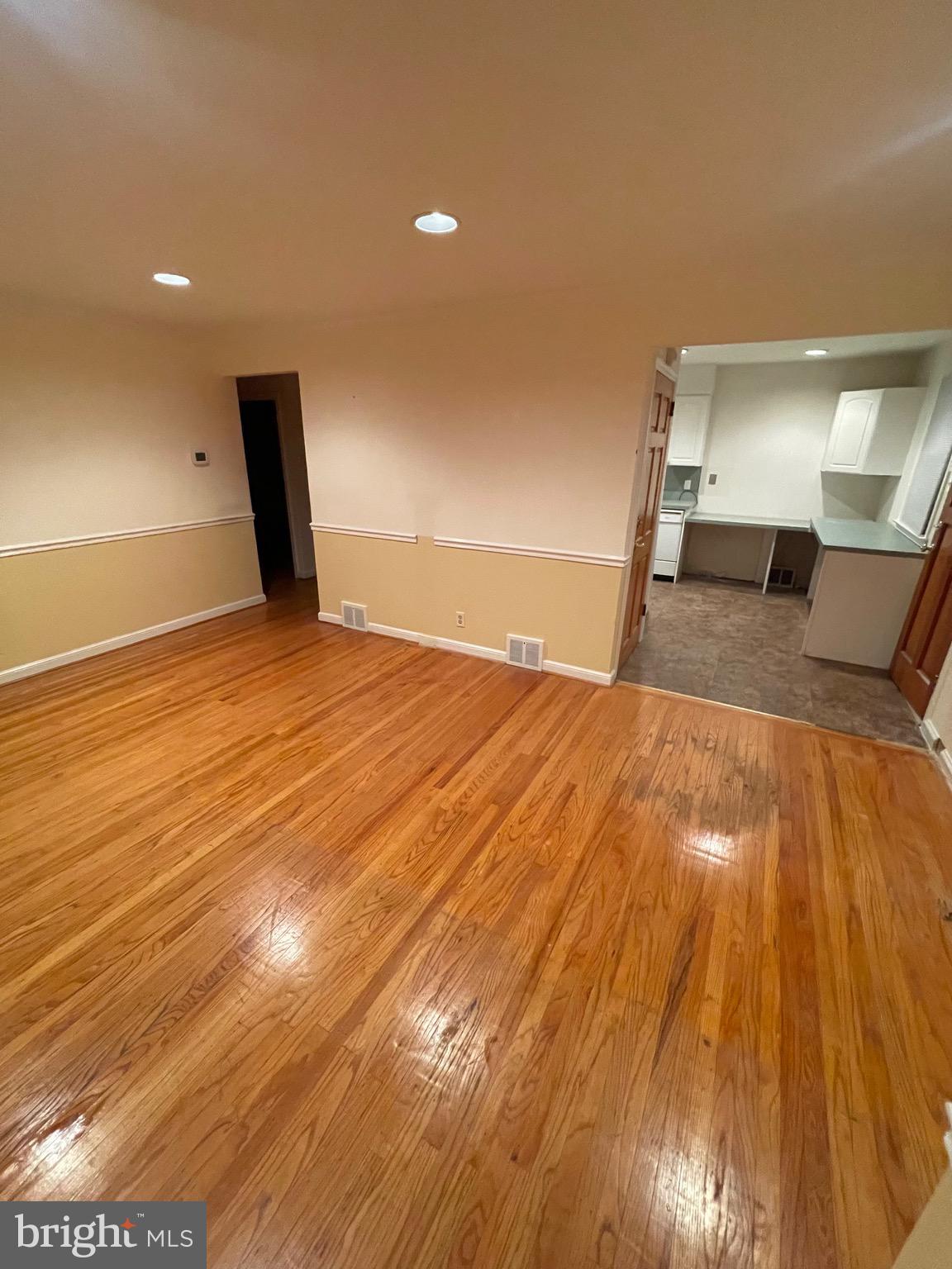 9443 Academy Road Philadelphia, PA 19114 - Photo 11 of 30 Gallery Image 11