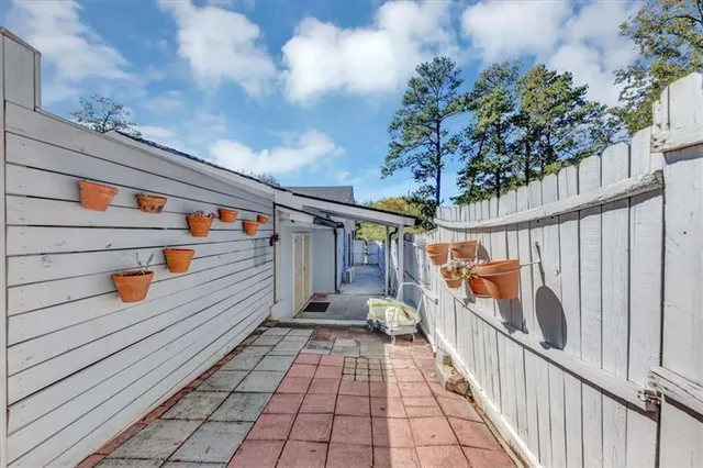 $999,000 | 1410 North Druid Hills Road, Brookhaven, GA 30319