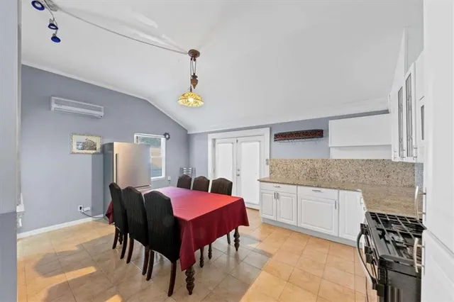 $999,000 | 1410 North Druid Hills Road, Brookhaven, GA 30319