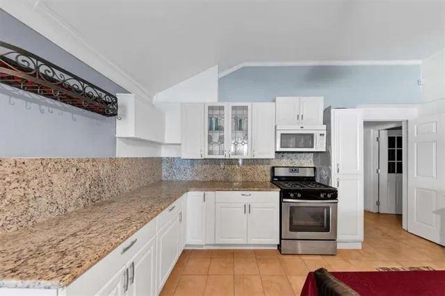 $999,000 | 1410 North Druid Hills Road, Brookhaven, GA 30319