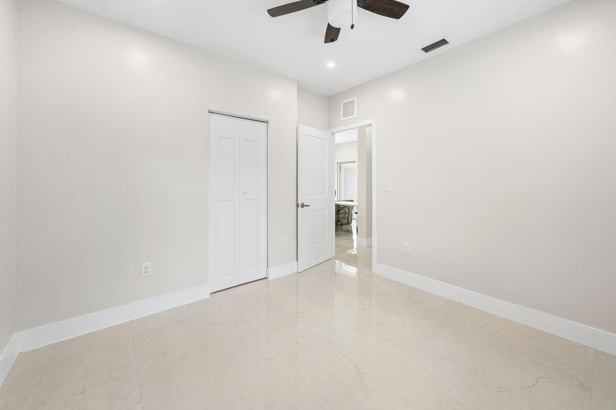 141 Northwest 12th Street Pompano Beach, FL 33060 - Photo 15 of 21 Photo 15