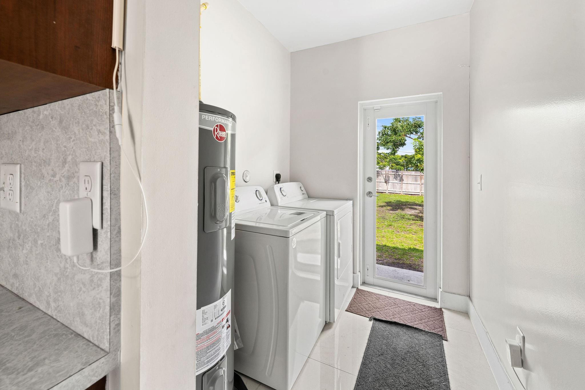 141 Northwest 12th Street Pompano Beach, FL 33060 - Photo 16 of 21 Photo 16