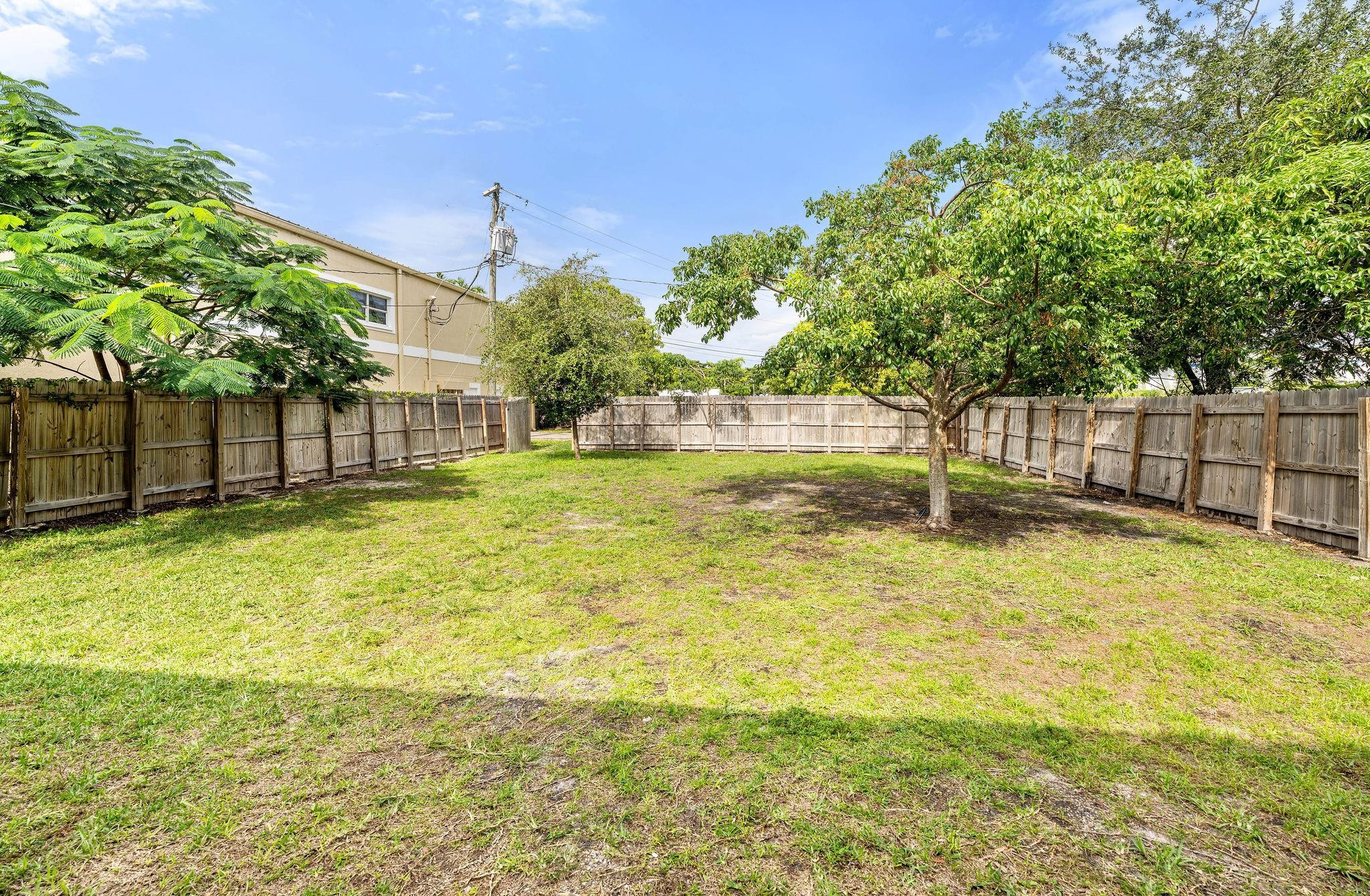 141 Northwest 12th Street Pompano Beach, FL 33060 - Photo 18 of 21 Photo 18