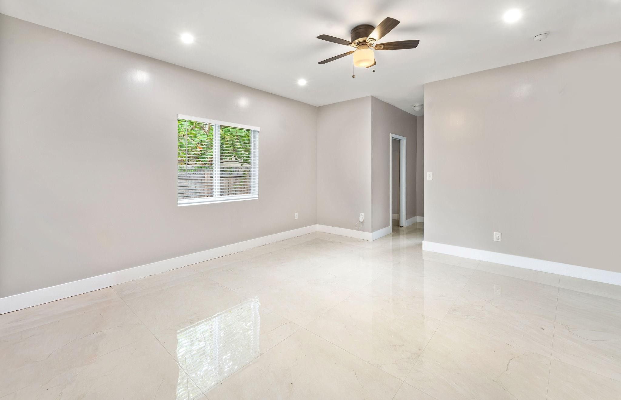 141 Northwest 12th Street Pompano Beach, FL 33060 - Photo 7 of 21 Photo 7