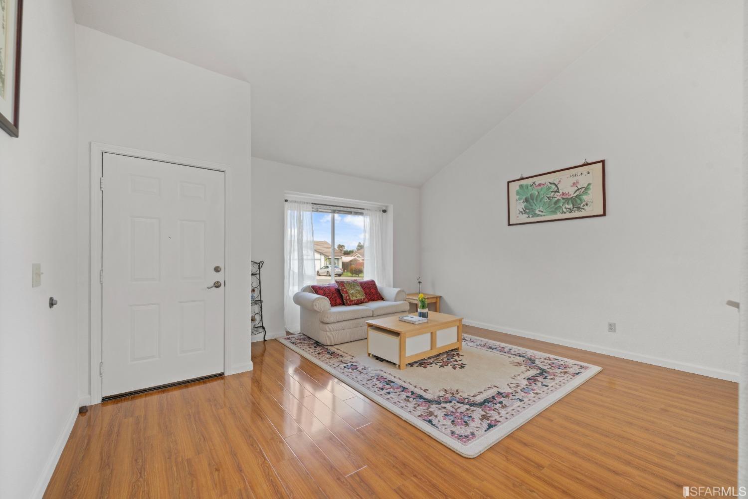 449 Limerick Road Pinole, CA 94564 - Photo 5 of 19