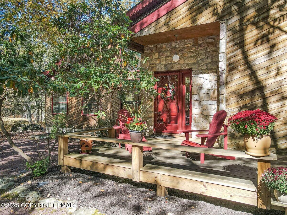 297 Forest Drive Canadensis, PA 18325 - Photo 3 of 58 Inviting Front Deck