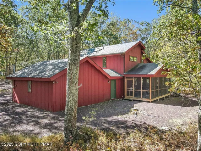 a view of a lake with houses