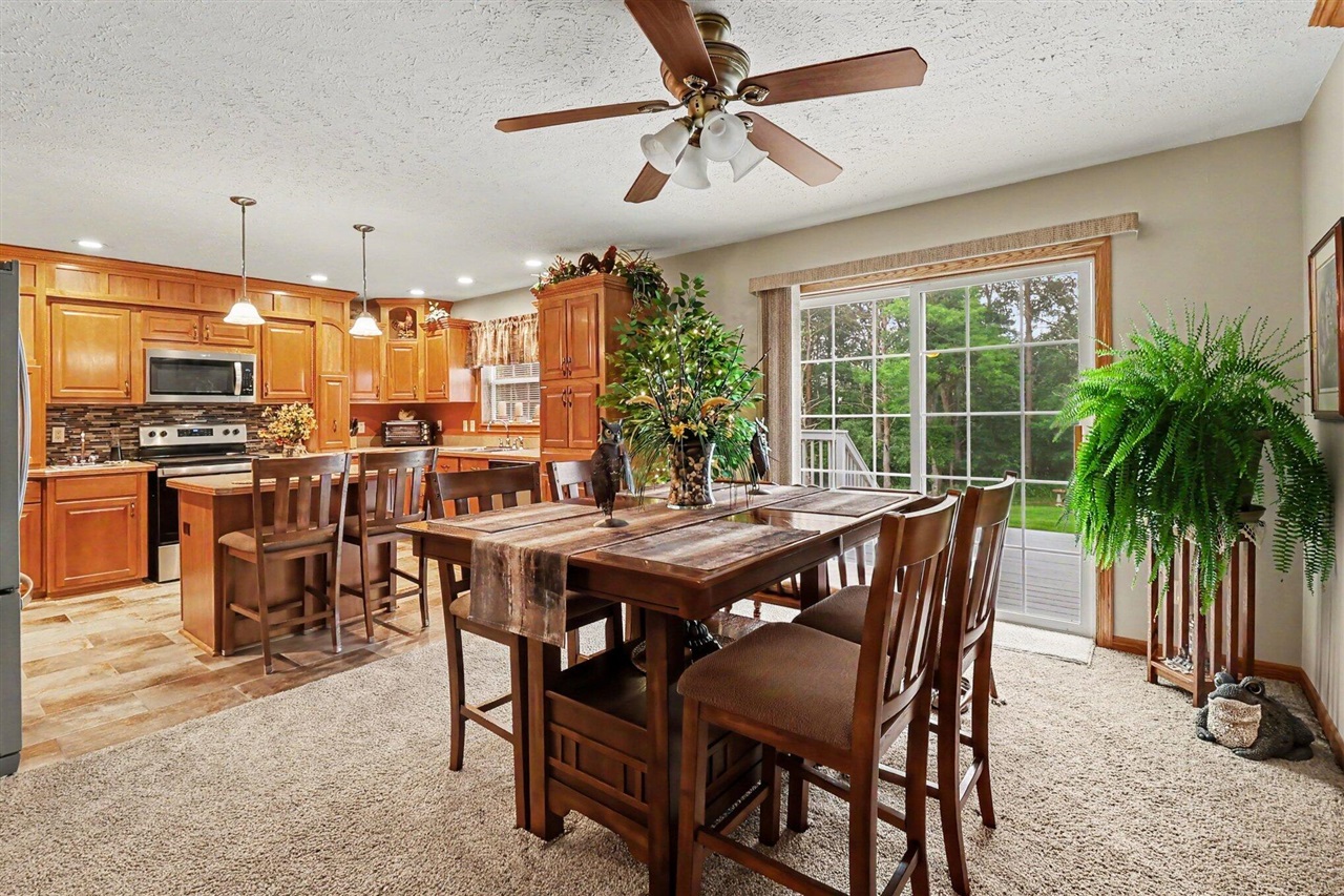 986 West Fox Farm Road Manistee, MI 49660 - Photo 9 of 32