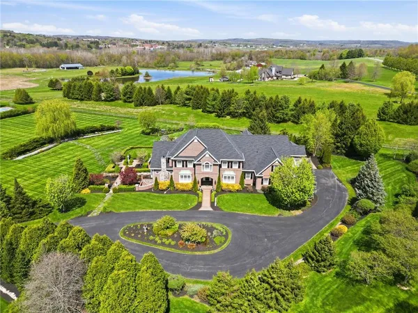 $2,250,000 | 103 Destinaire Drive, New Wilmington, PA 16142