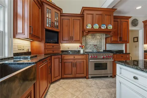 $1,995,000 | 103 Destinaire Drive, New Wilmington, PA 16142