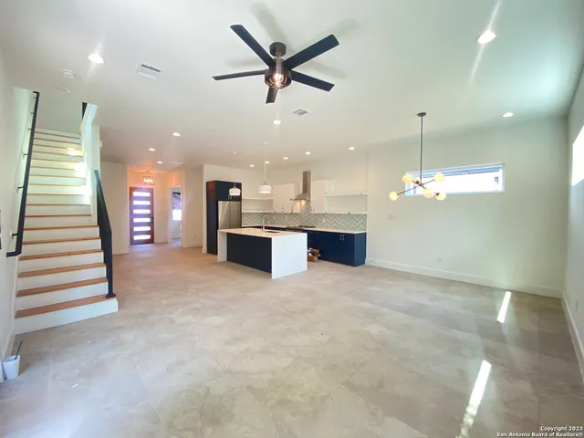 $3,250 | 1726 North Olive Street, San Antonio, TX 78208