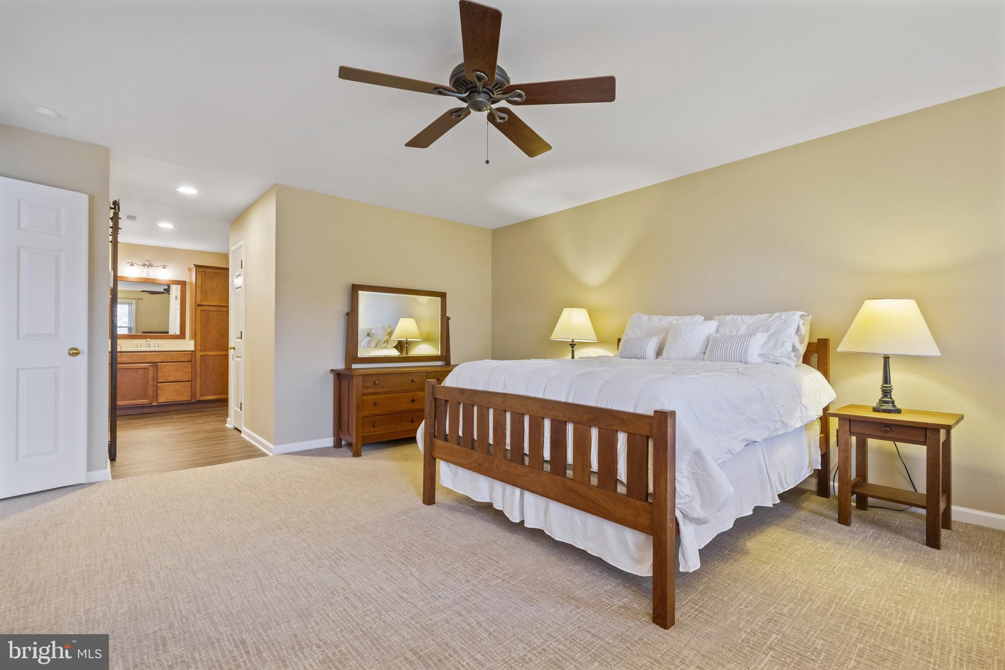 885 Slate Hill Road Yardley, PA 19067 - Photo 18 of 36 Gallery Image 18