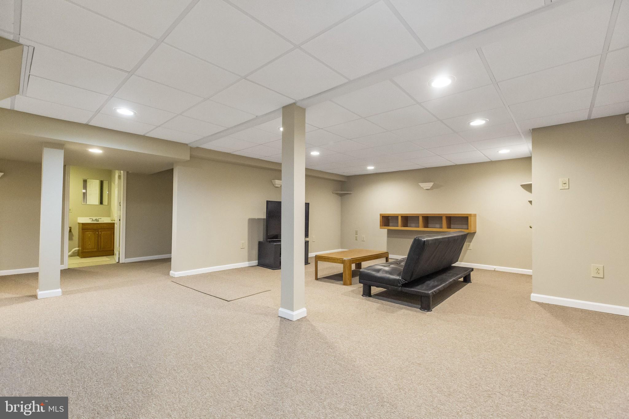 885 Slate Hill Road Yardley, PA 19067 - Photo 28 of 36 Gallery Image 28