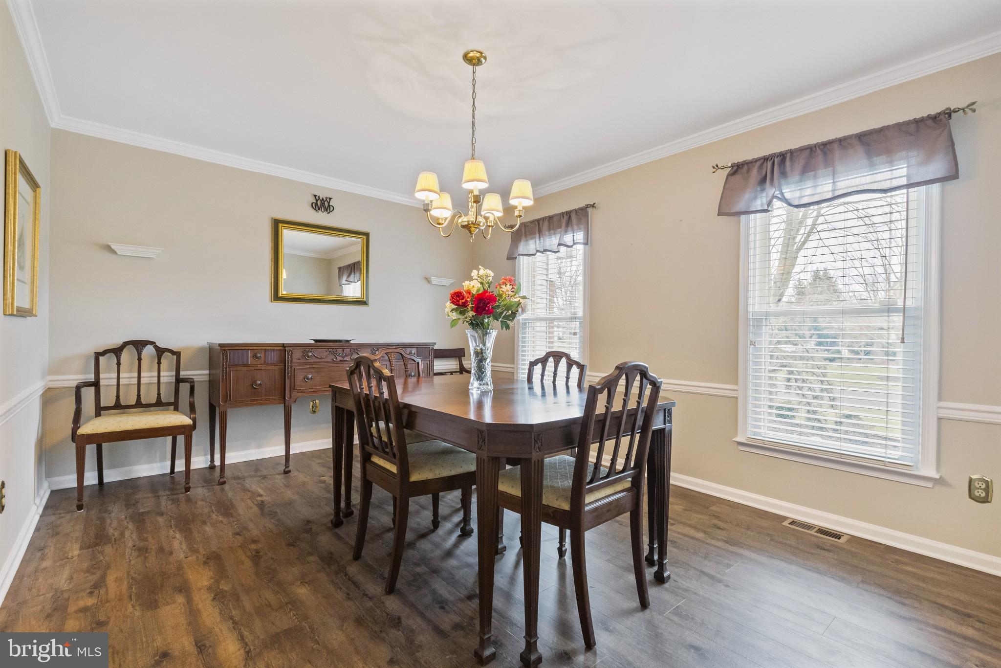 885 Slate Hill Road Yardley, PA 19067 - Photo 6 of 36 Gallery Image 6