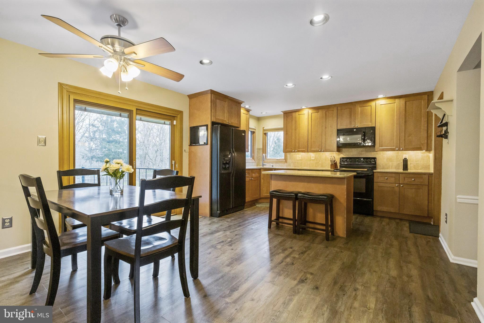 885 Slate Hill Road Yardley, PA 19067 - Photo 10 of 36 Gallery Image 10