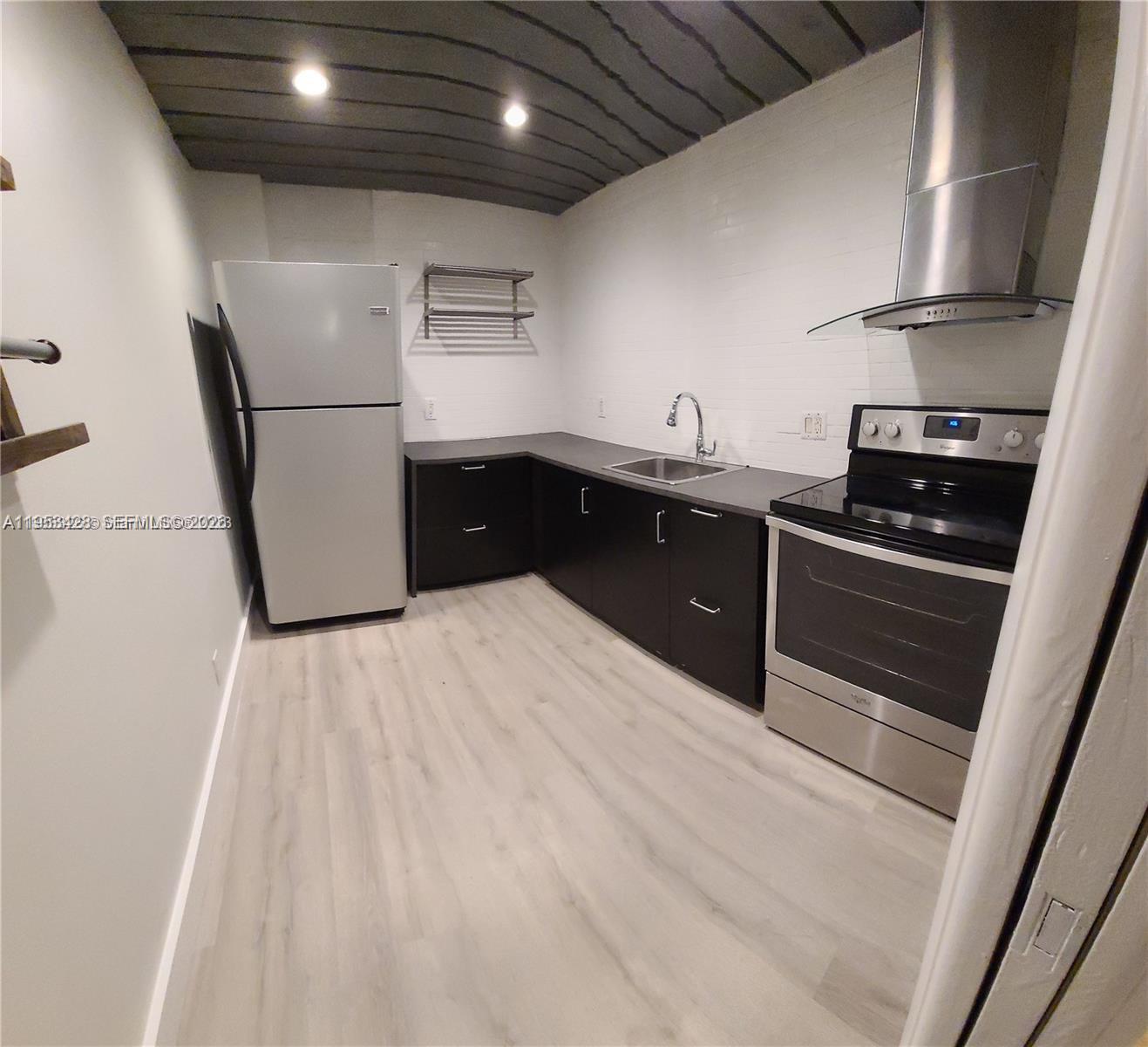 4222 Inverrary Boulevard, Unit 4108 Lauderhill, FL 33319 - Photo 5 of 13